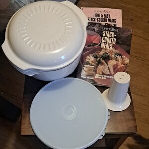 Tupperware Tan Cookware Set. Tupperwave Stack Cooker 8 Pieces/ Cookbooks